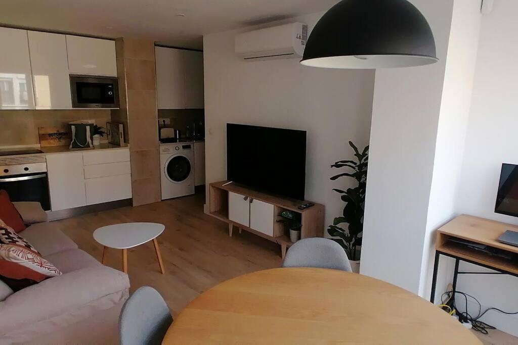 Апартаменты El Palo Cosy, 200 M From The Beach Малага Экстерьер фото