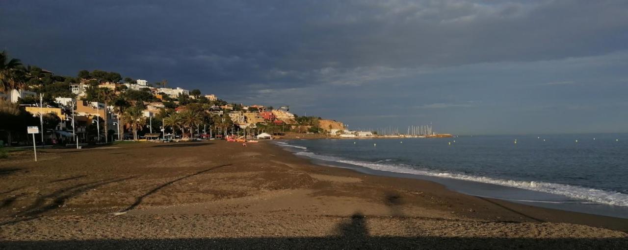Апартаменты El Palo Cosy, 200 M From The Beach Малага Экстерьер фото